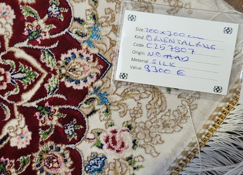 Code: C257807   Size: 300X200 cm  Price Euro: 9300