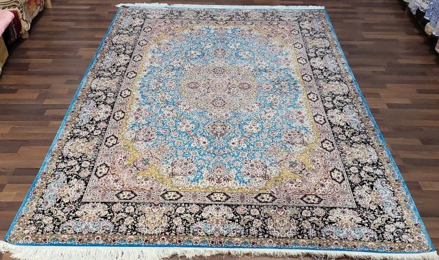       Code: C2572602    Size: 300X200 cm        Price Euro: 7850