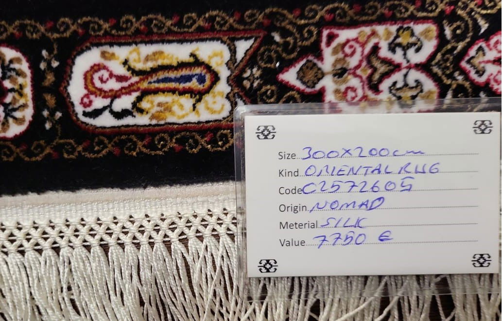 Code: C2572605   Size:300x200cm  Price Euro: 7750