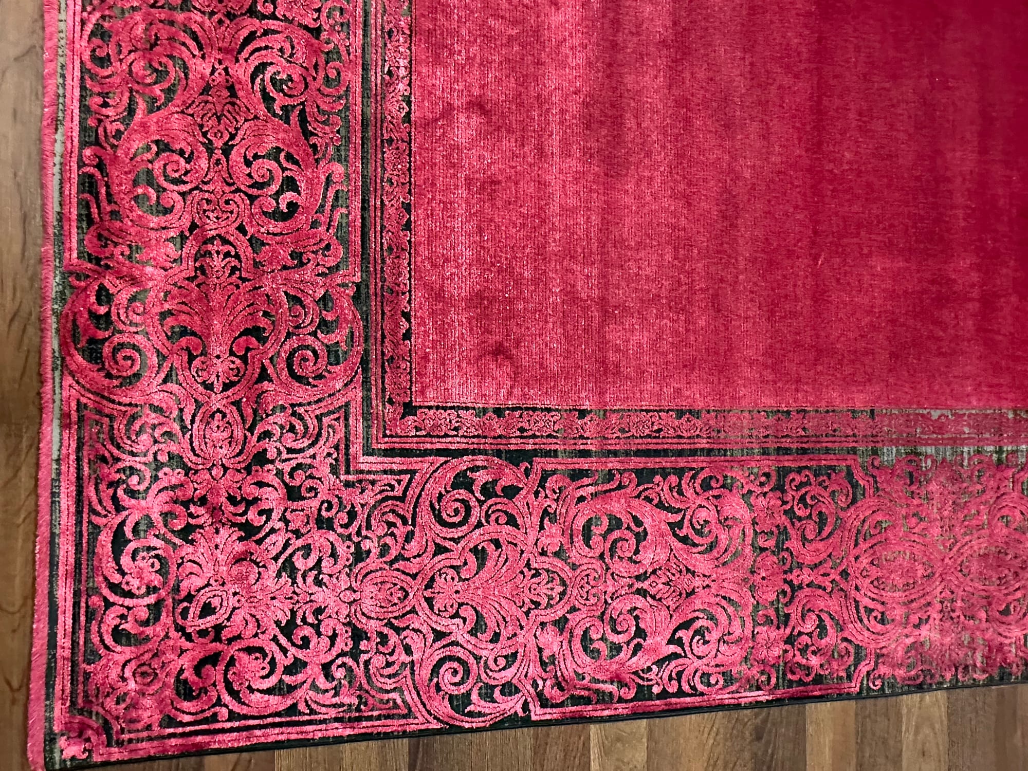 Code:3101  Size: 300X200 cm  Price Euro: 4350