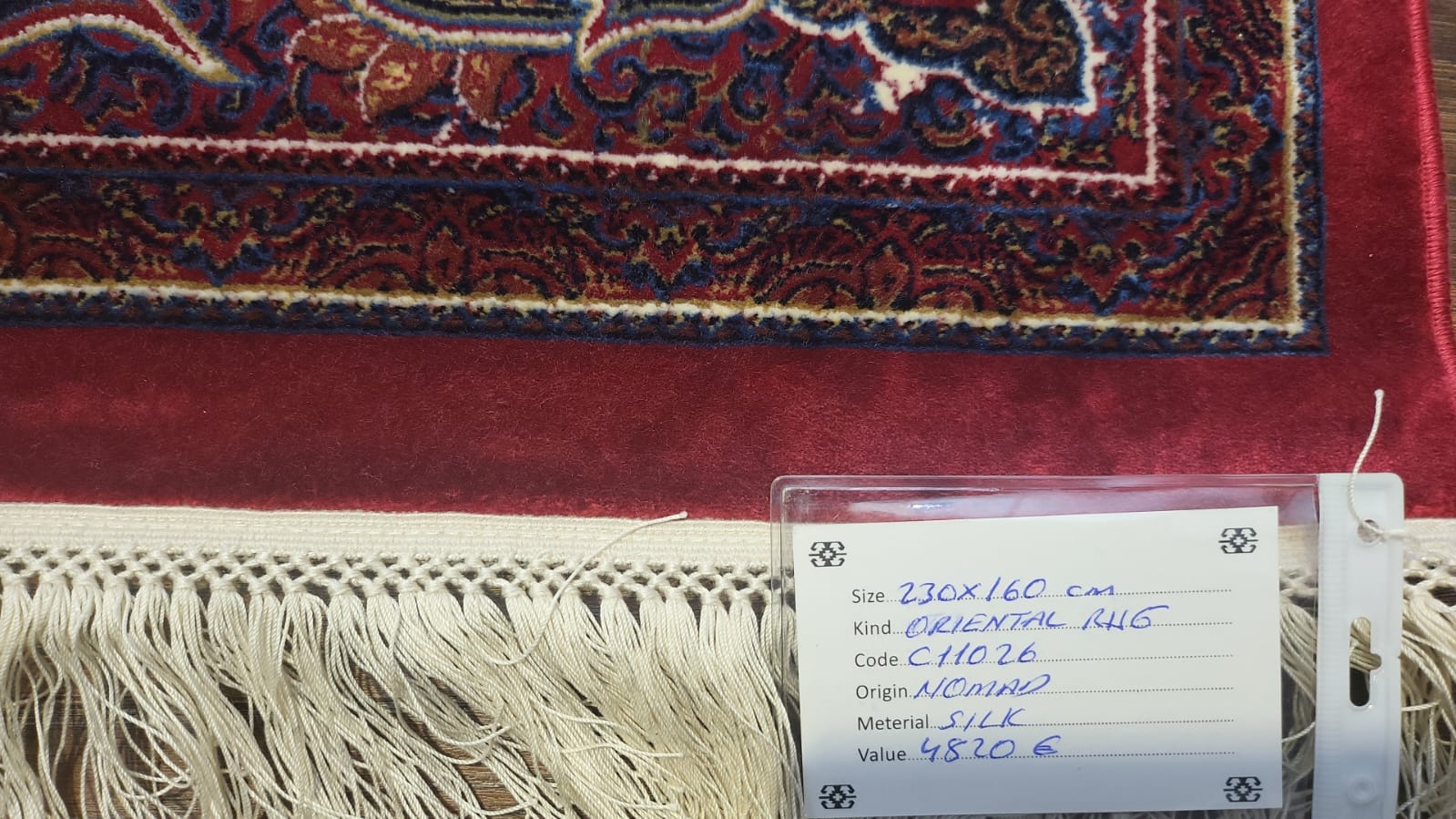 Code: C11026   Size: 230X160 cm     Price Euro: 4820