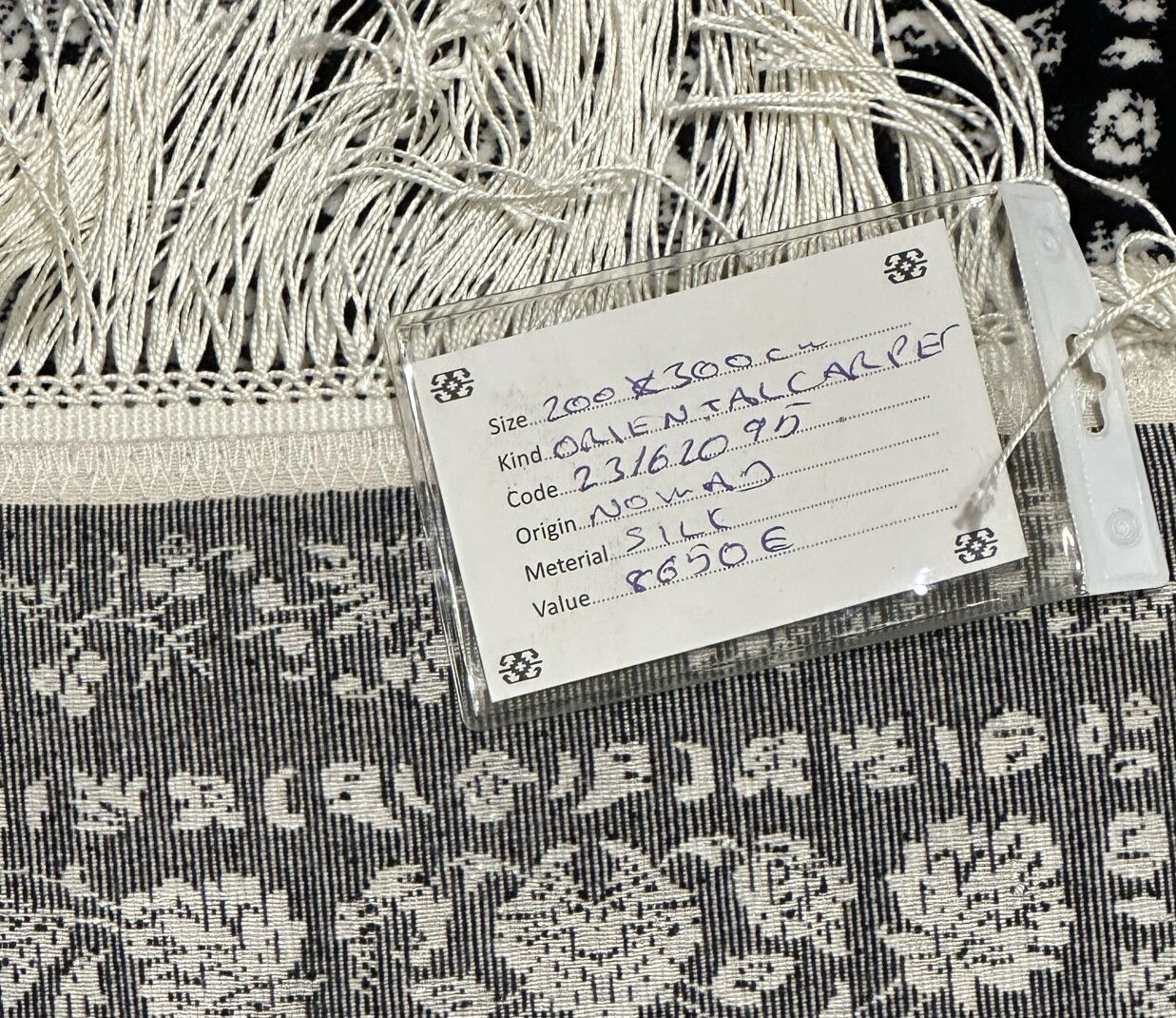 Code: C23162095   Size: 300 X 200 cm  Price Euro: 8650