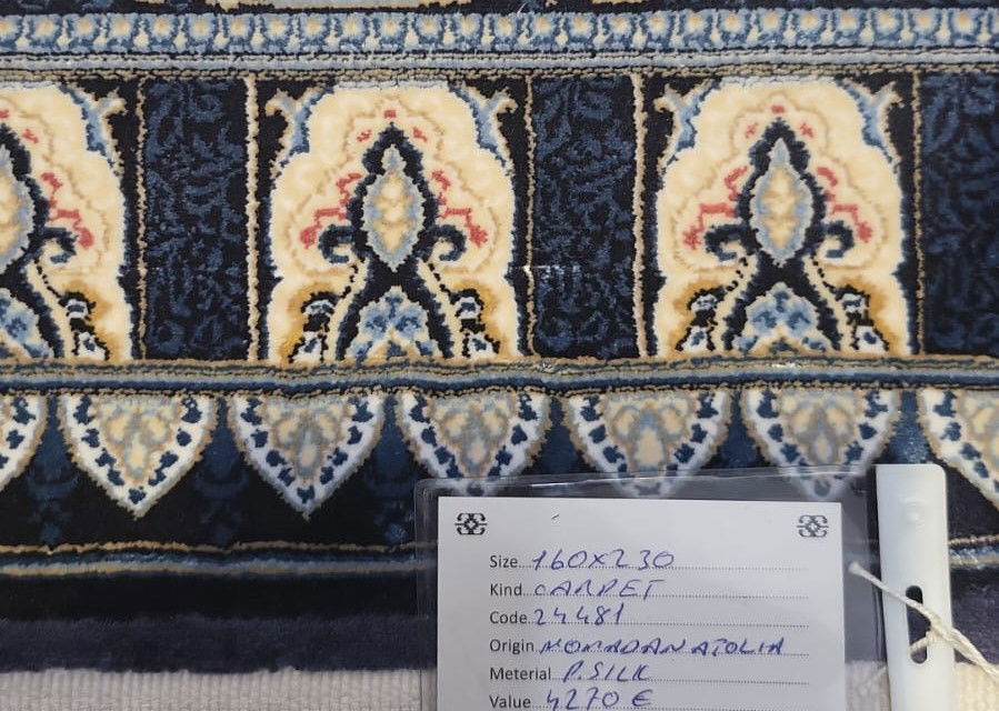 Code: 24481  Size:230 X 160 cm  Price Euro: 4270