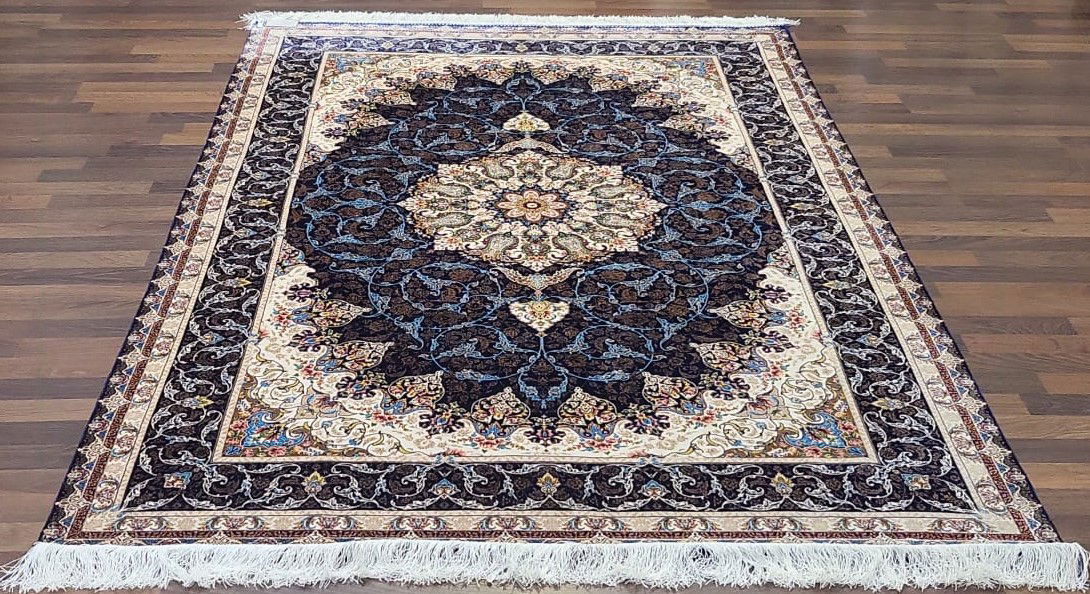 Code: C13013    Size: 255 X 155 cm    Price Euro: 4450