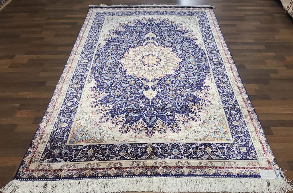 Code: C13013    Size: 255 X 155 cm    Price Euro: 4450