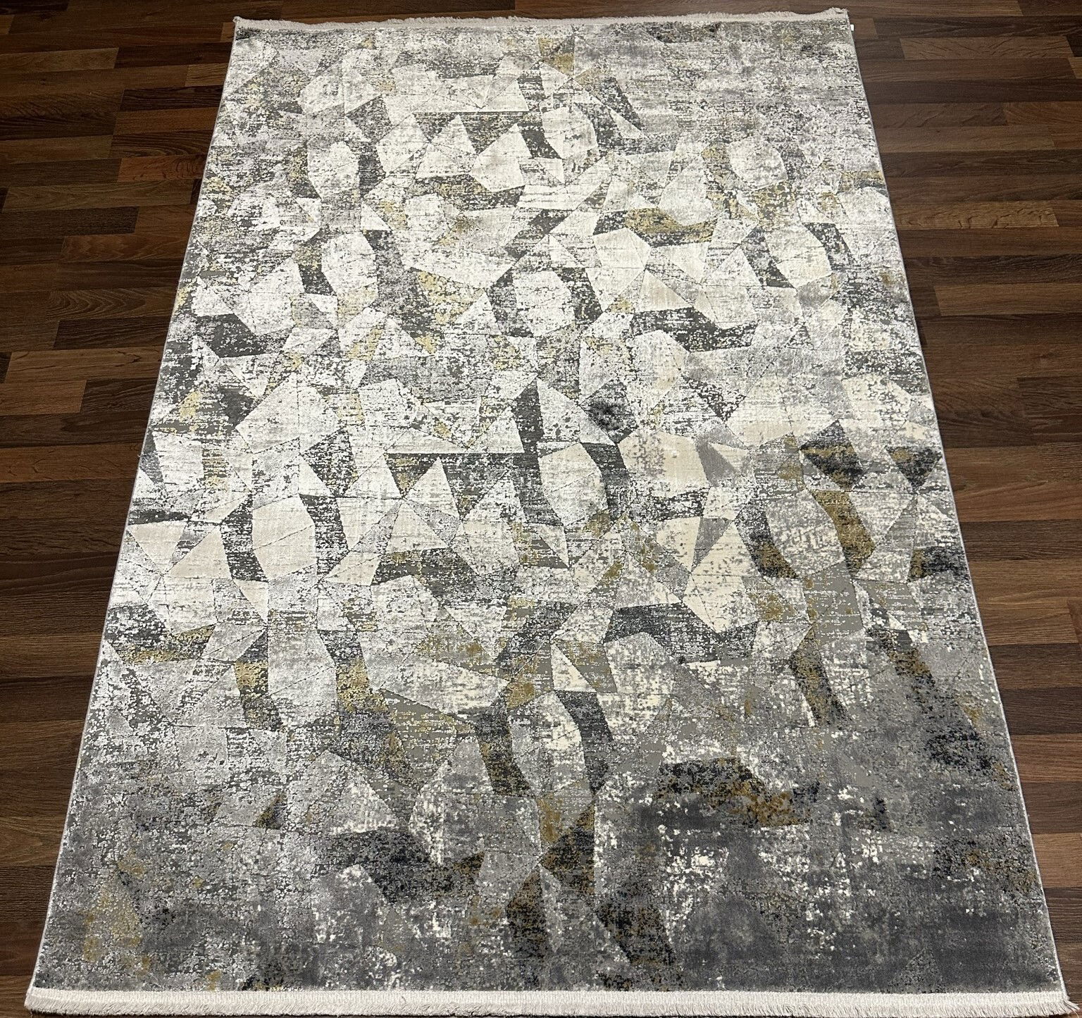 Code:232956  Size: 180 x 120 cm  Price Euro:1850