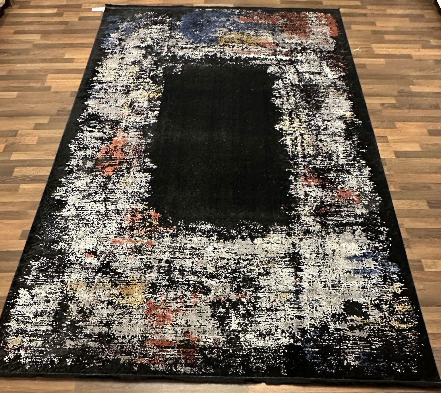 Code:L6588 Size: 290 x 200   Price Euro 5750