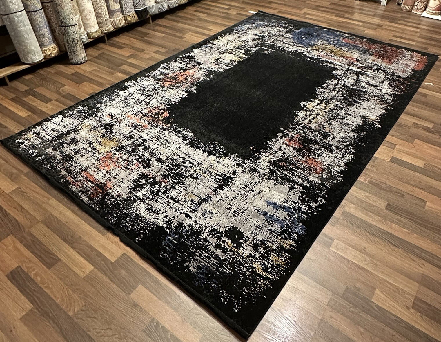 Code:L6588 Size: 290 x 200   Price Euro 5750