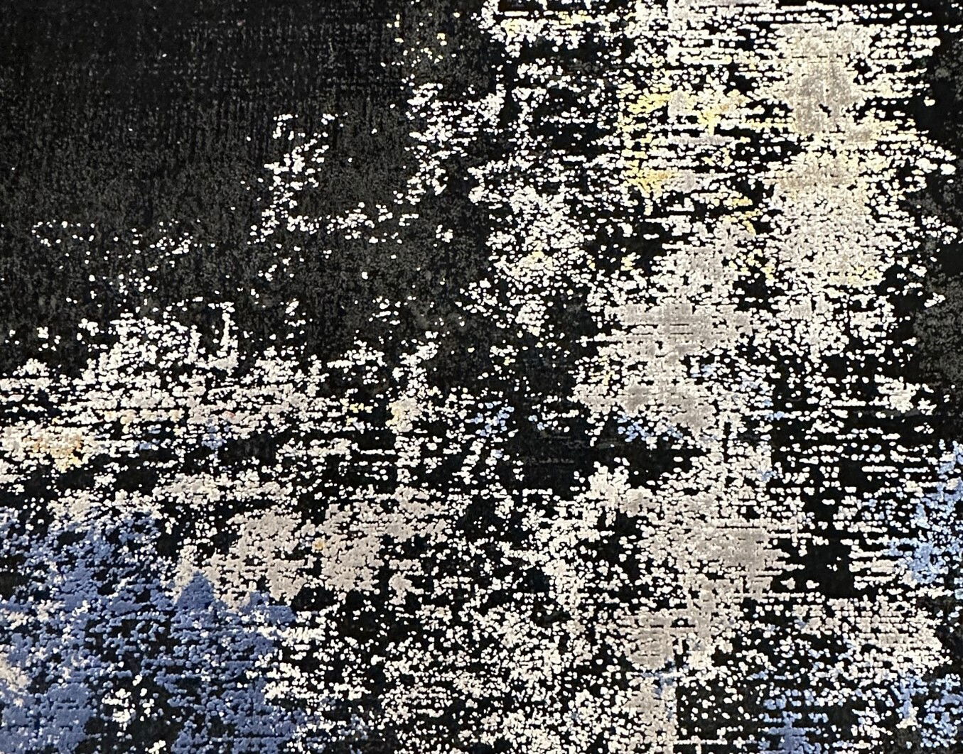 Code:L6588 Size: 290 x 200   Price Euro 5750