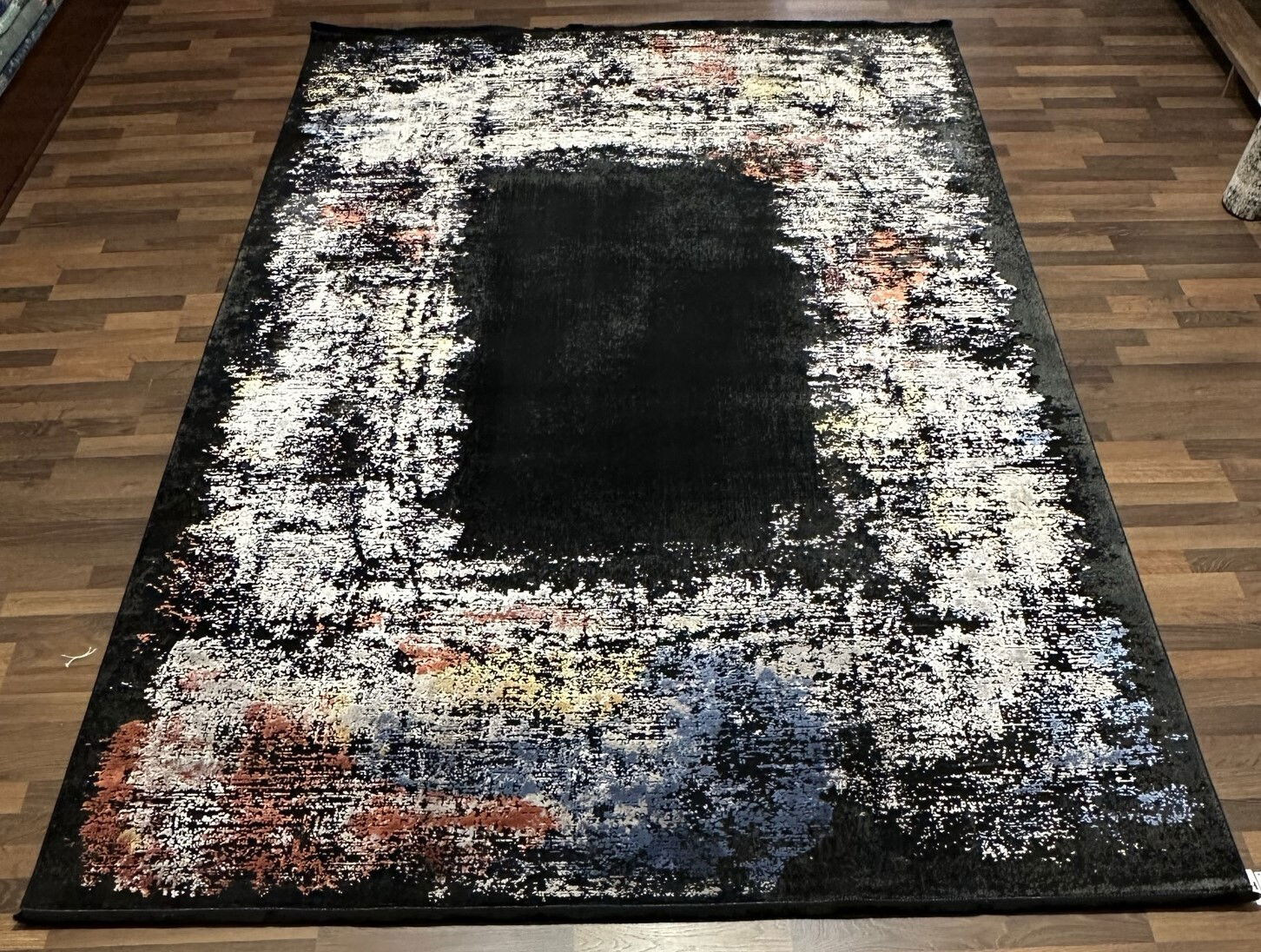 Code:L6588 Size: 290 x 200   Price Euro 5750