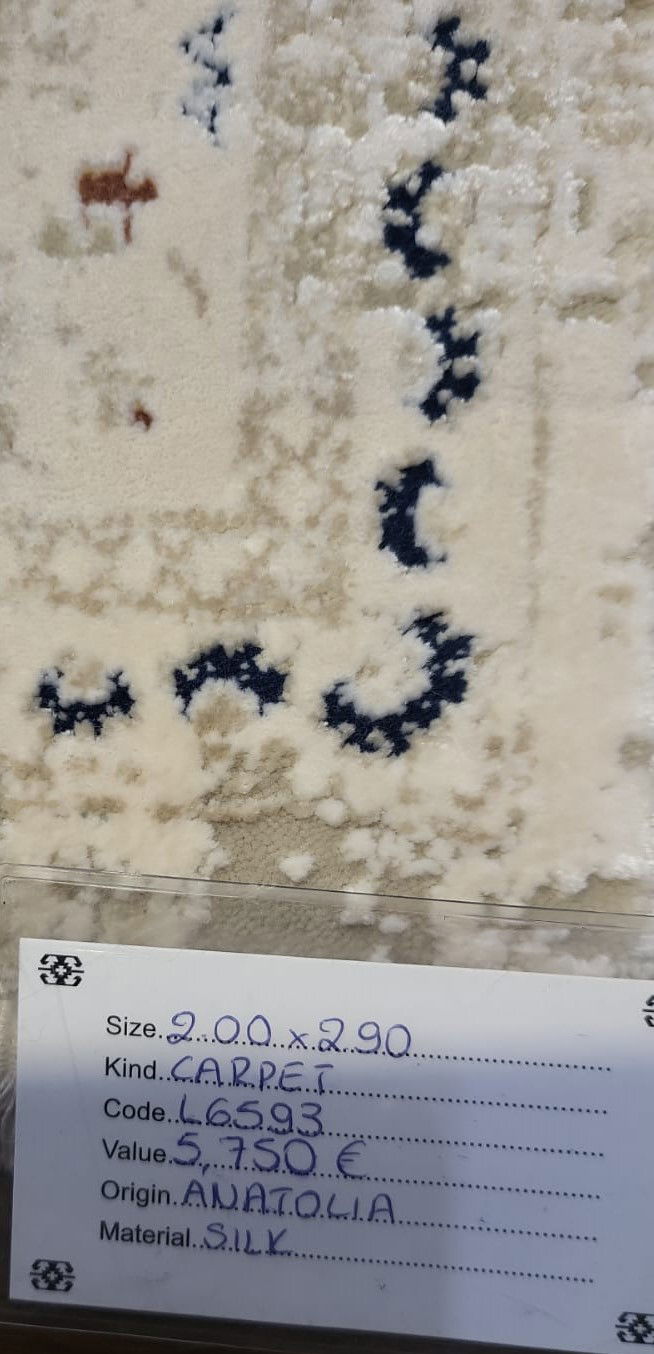 Code:L6593  Size: 290 x 200 cm   Price Euro: 5750