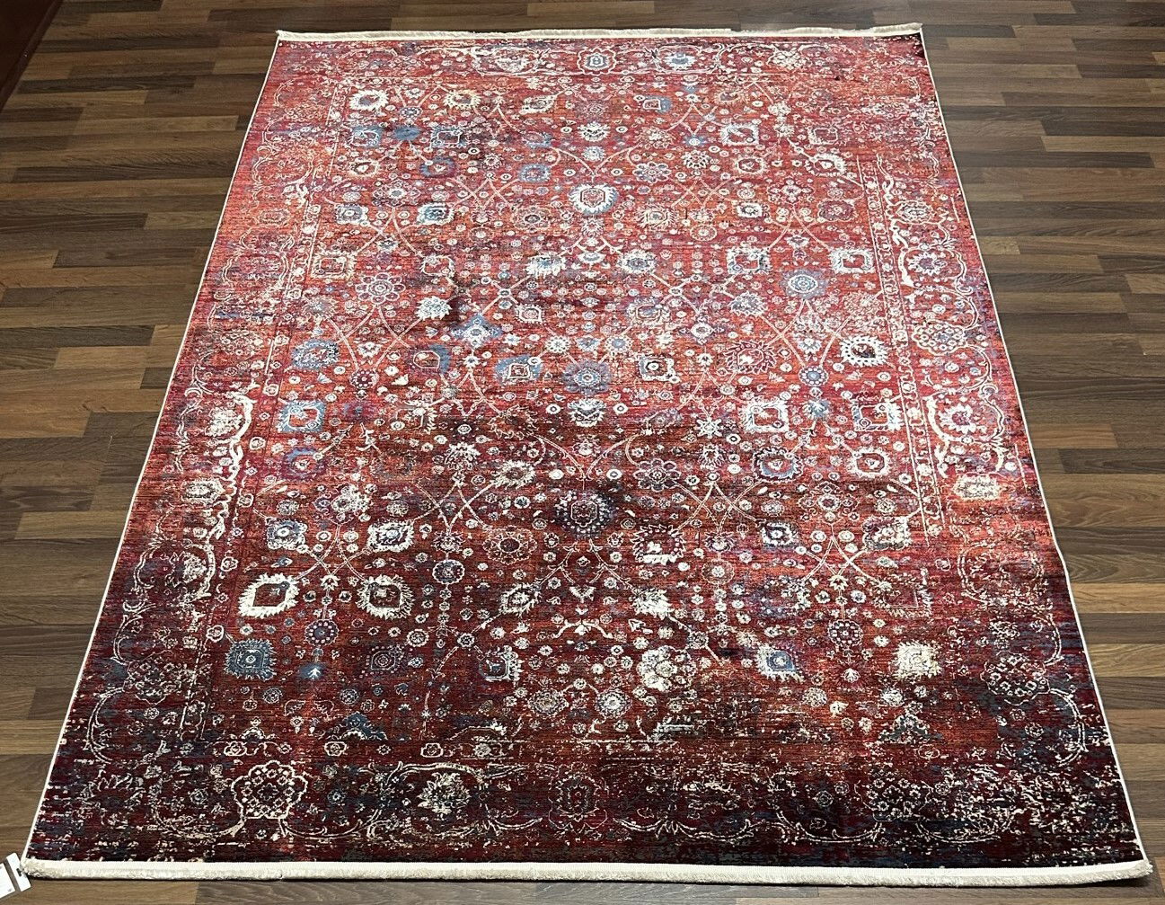 Code: 234755 Size: 230 x 160 cm  Price Euro: 3650