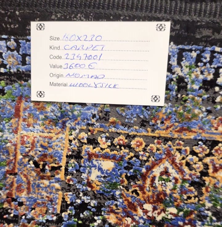 Code: 2347001  Size: 230 x 160 cm   Price Euro: 3600