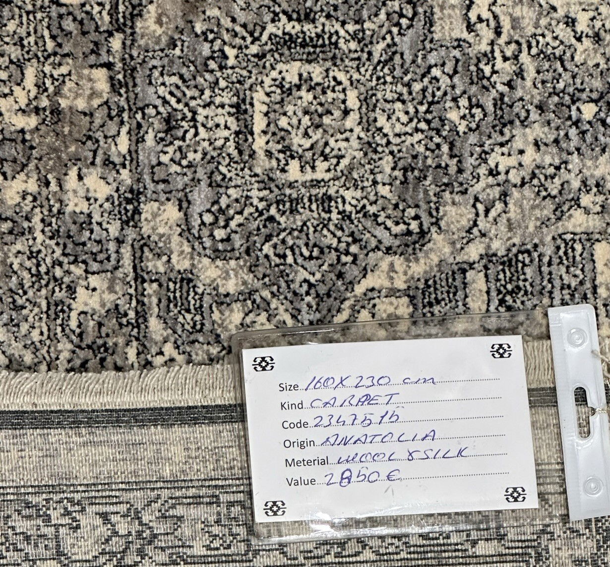 Code: 2347515  Size: 230 X 160 cm  Price Euro: 2850