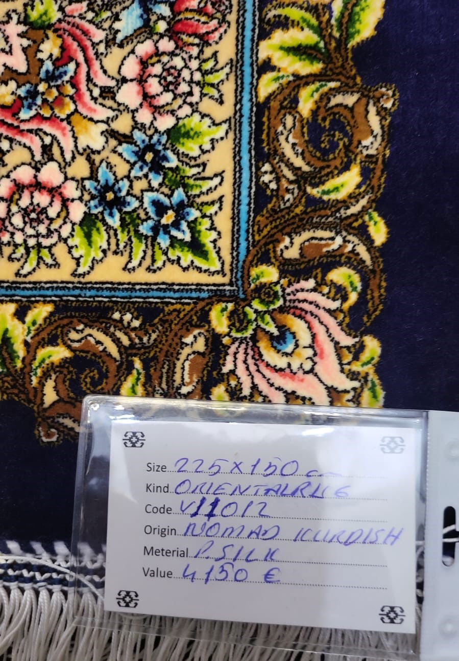 Code: V11012  Size: 225 X 150   Price Euro:4150