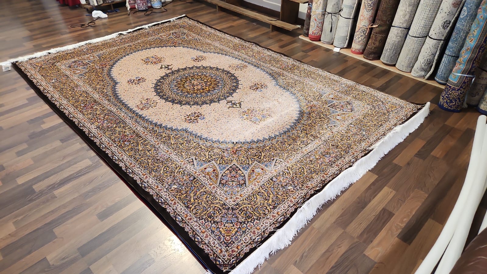 Oriental Silk Rug (Code:V1201