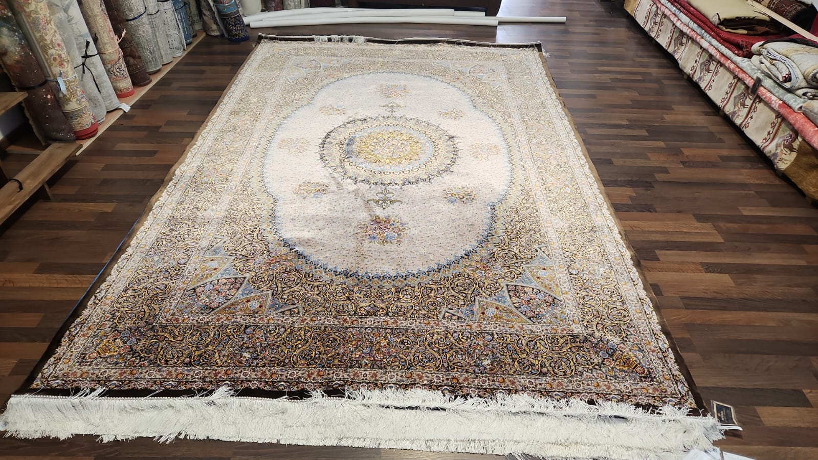 Oriental Silk Rug (Code:V1201