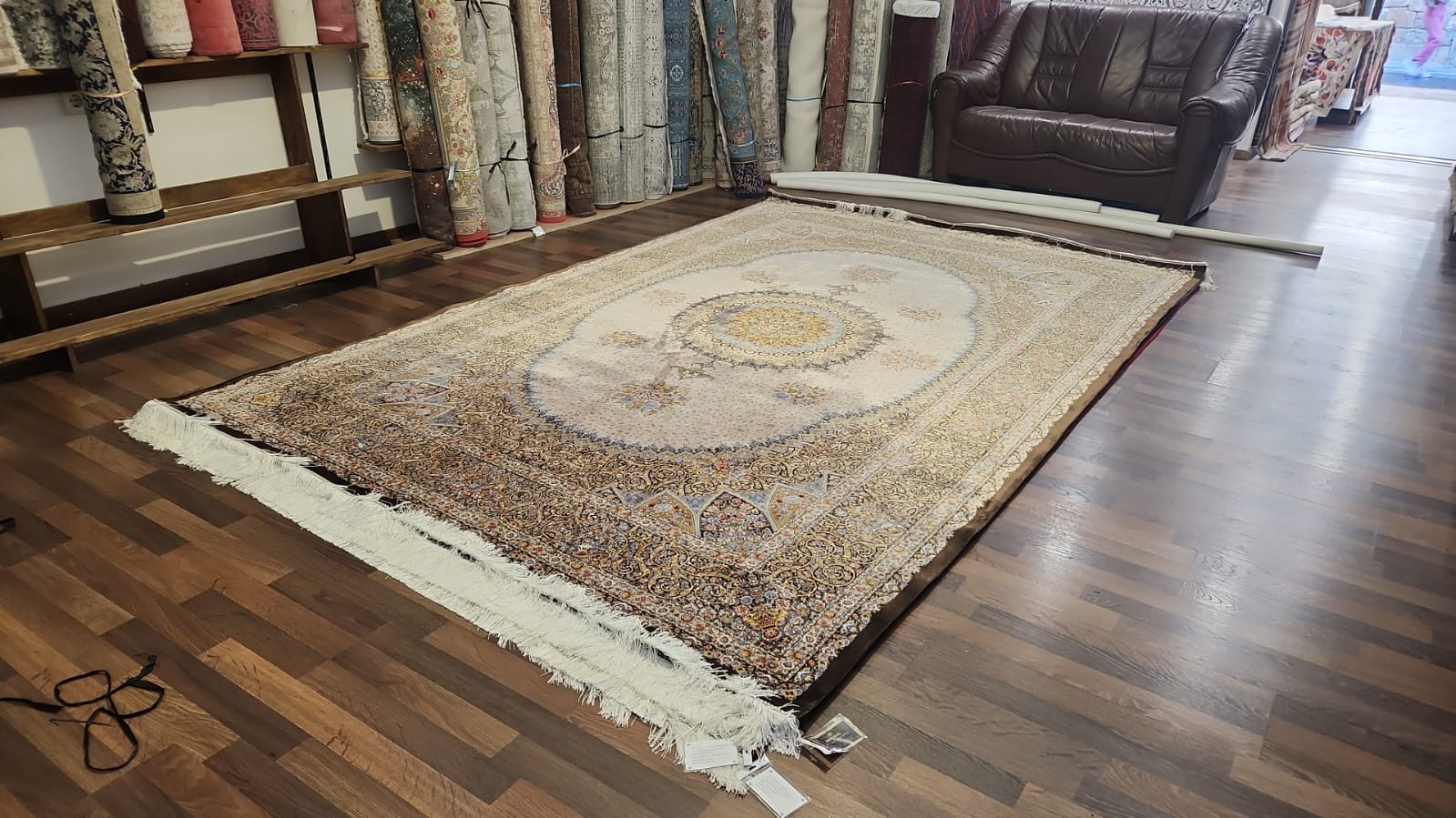 Oriental Silk Rug (Code:V1201