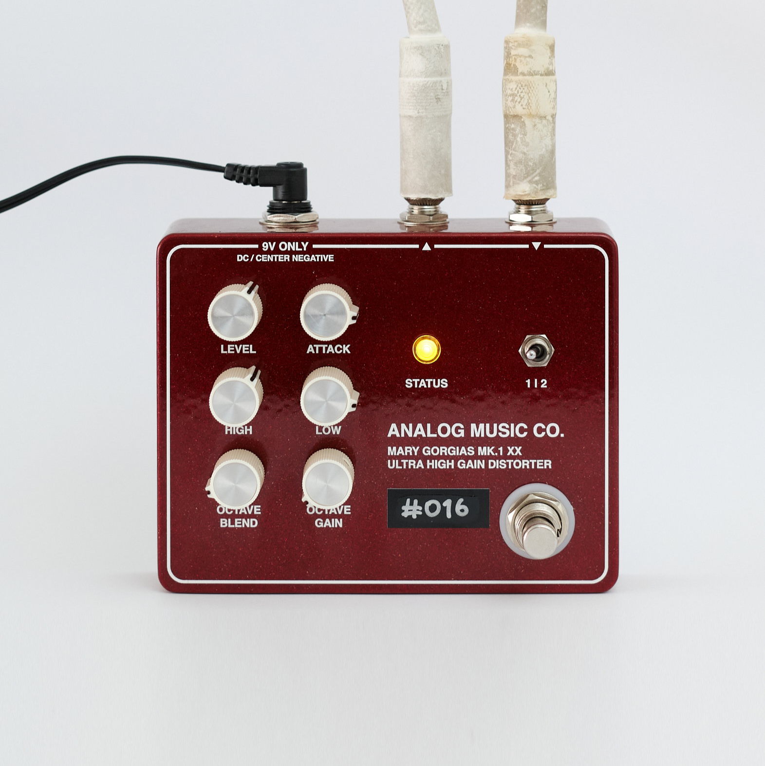 Video: Mary Gorgias Ultra High Gain Distorter