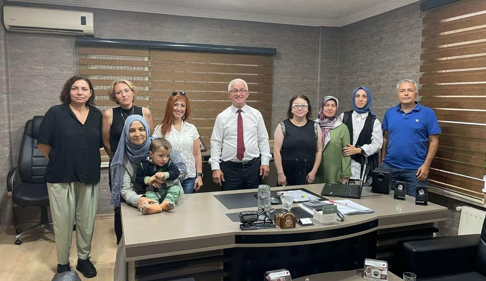 Refah Partisi Sosyal İşler Başkanı ve İl Başkan Yardımcısı Sn. Hayri Ayyıldız'ı ziyaret ettik.