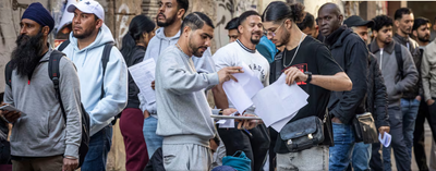 Casi 550.000 inmigrantes han solicitado acogerse a la regularización extraordinaria