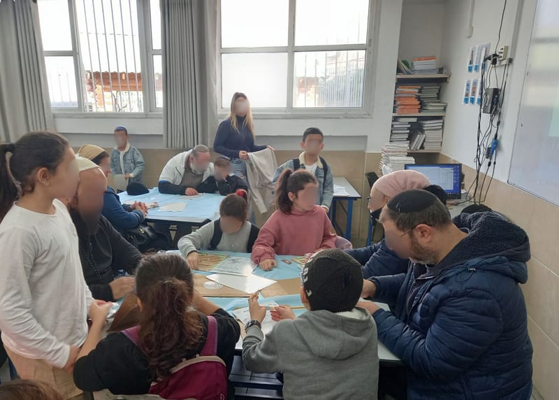 יום המשפחה - משחק משפחתי והכנת 10 משפטים לומר בכל יום לילדים