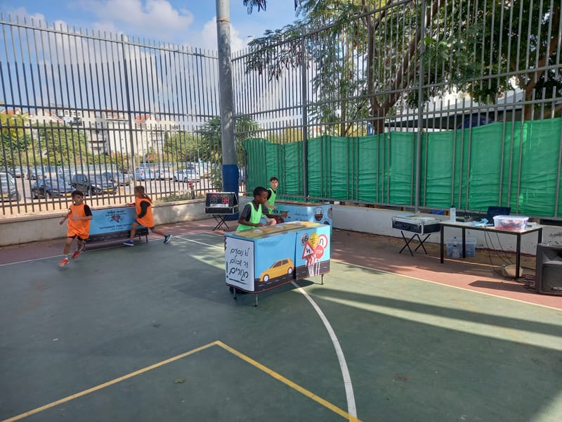 משחק לחצני אורות