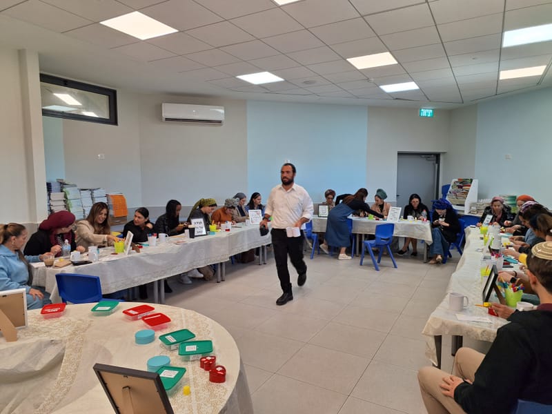 סדנת עיצוב ספלים