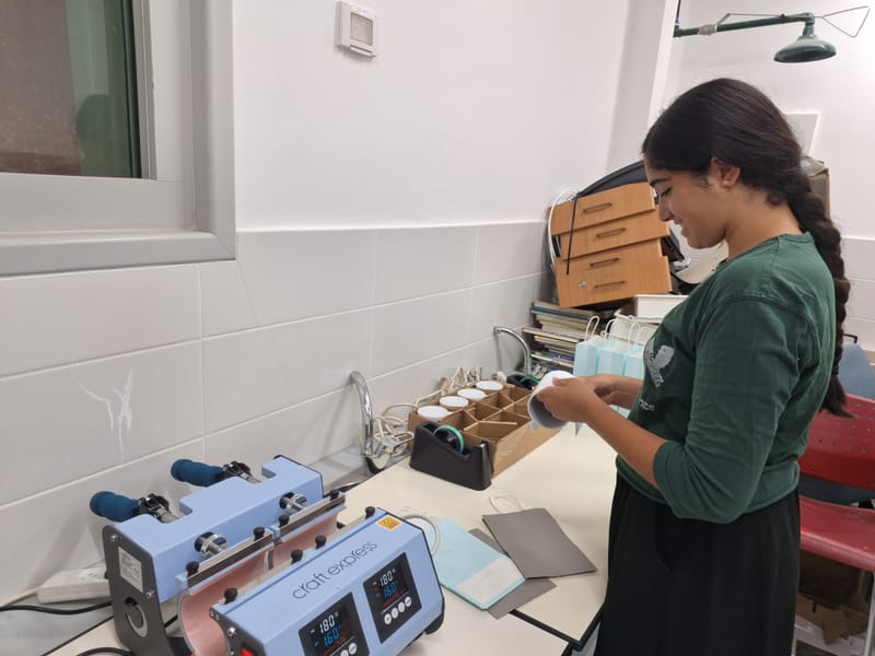 סדנת עיצוב ספלים