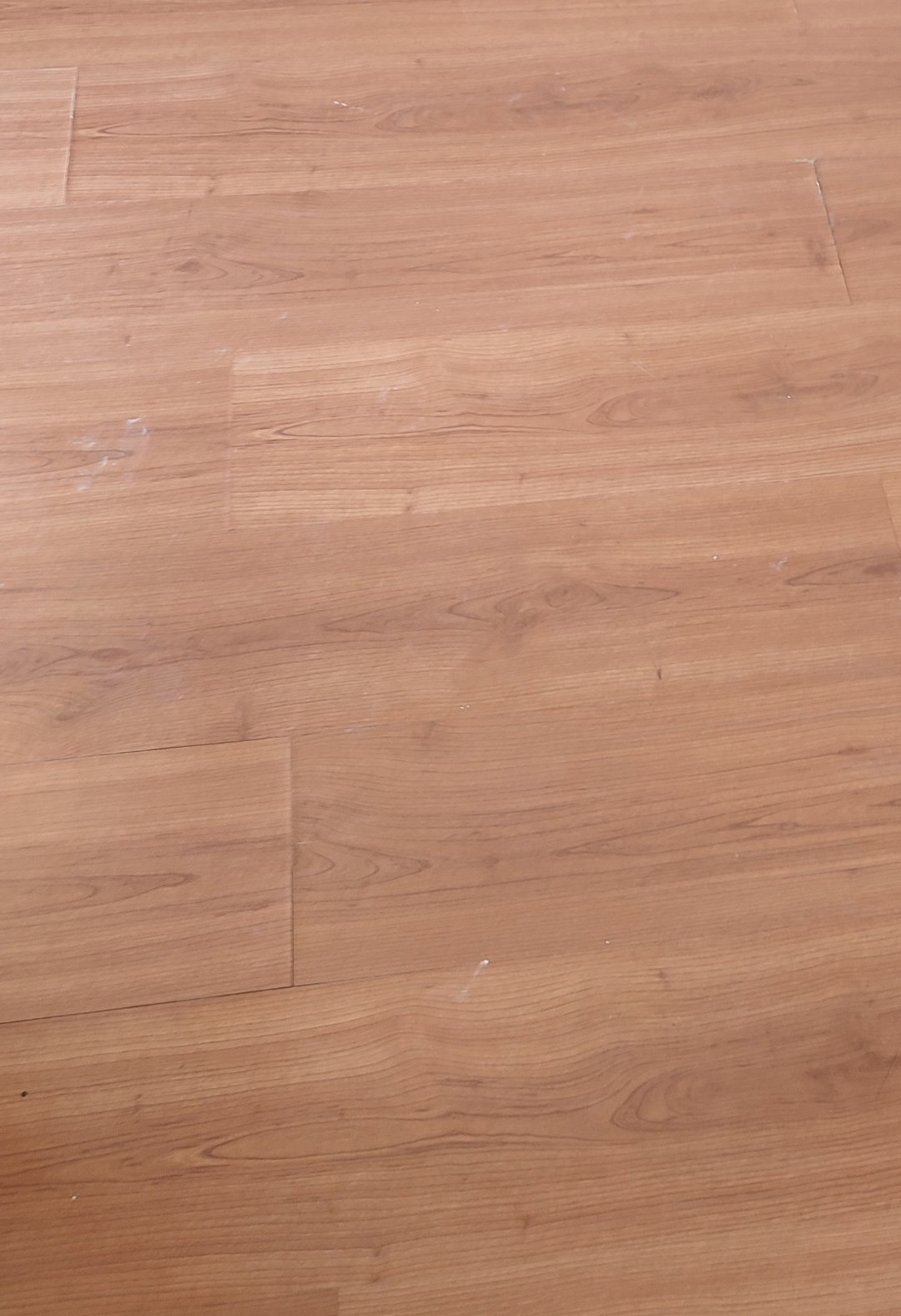 felmosástól felázott laminált padló Zugló Öv utca