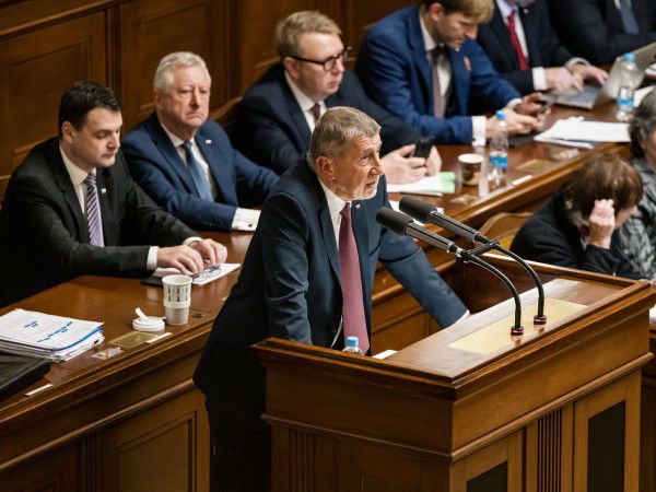 Regierung Babiš erhält das Vertrauen des Parlaments