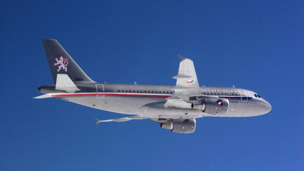 Flüge des Staatspräsidenten müssen künftig vom Premier genehmigt werden