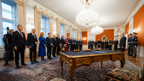 Stimmen zu den ersten 100 Tagen der Regierung Babiš