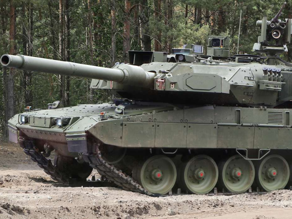 Tschechien kauft Leopard-Panzer im Wert von über 34 Mrd. CZK (1,39 Mrd €)