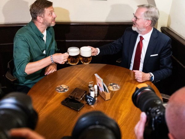 Innenminister Rakušan will vor der Wahl eine "Demonstration der demokratischen Kräfte" abhalten