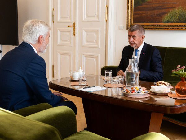 Präsident Pavel hält Dreierkoalition ANO, SPD und Motoristen für "wahrscheinlich"