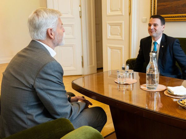 Motoristen-Chef bei Präsident Pavel: Stillschweigen in der Außenminister-Frage