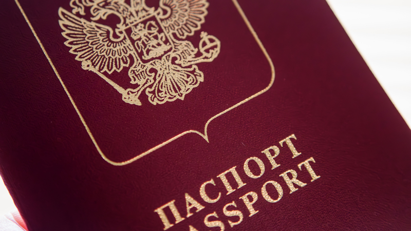 Macinka streicht Sanktions-Maßnahmen für russische Diplomaten