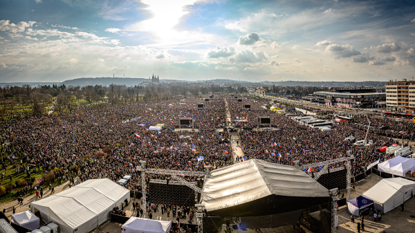 Letná-Proteste haben vor allem junge Menschen angezogen