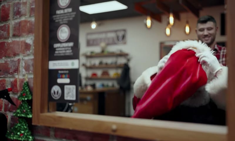 Santa Dan goes to the barber thumbnail