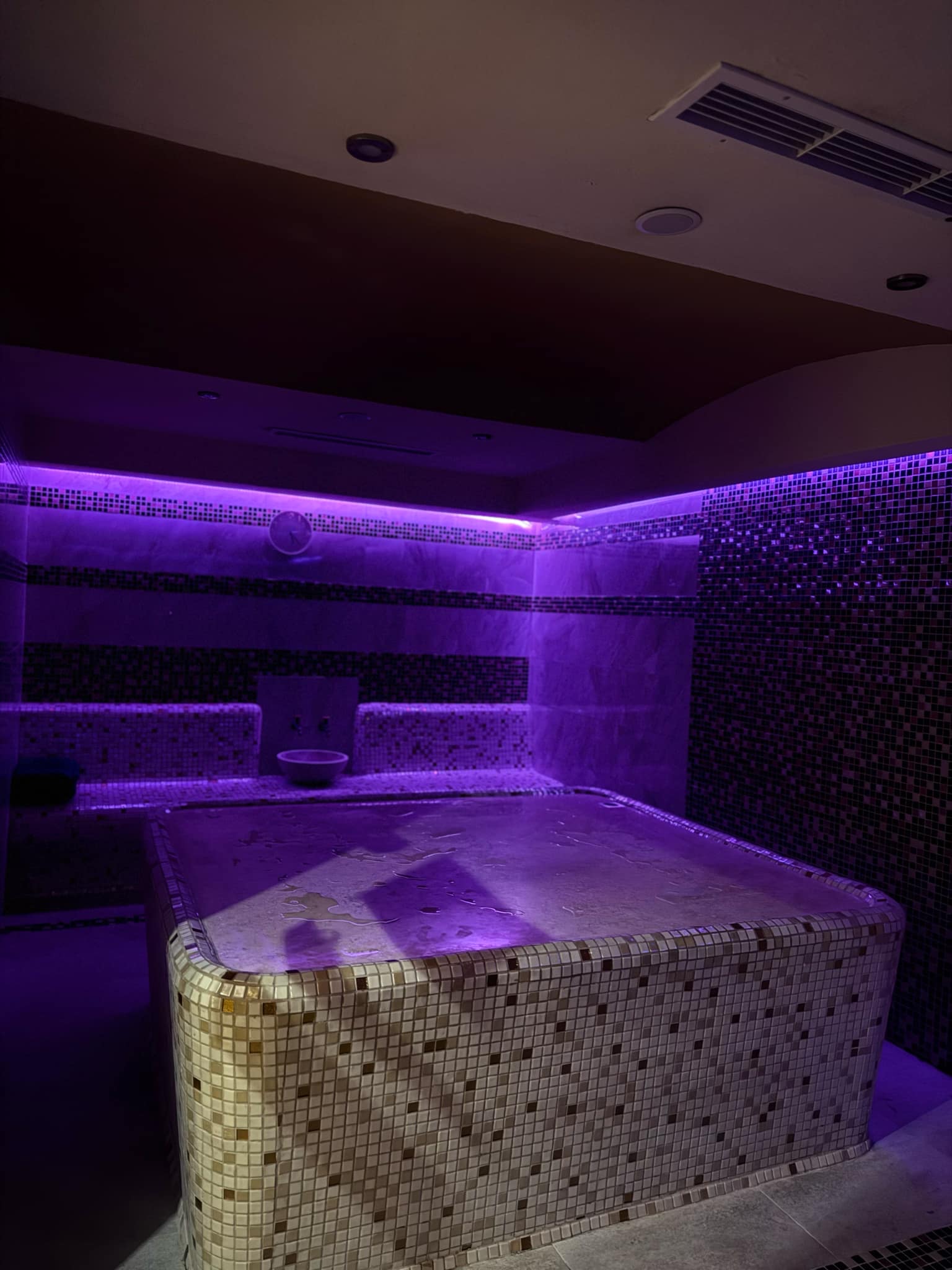 Platinum hotel casino