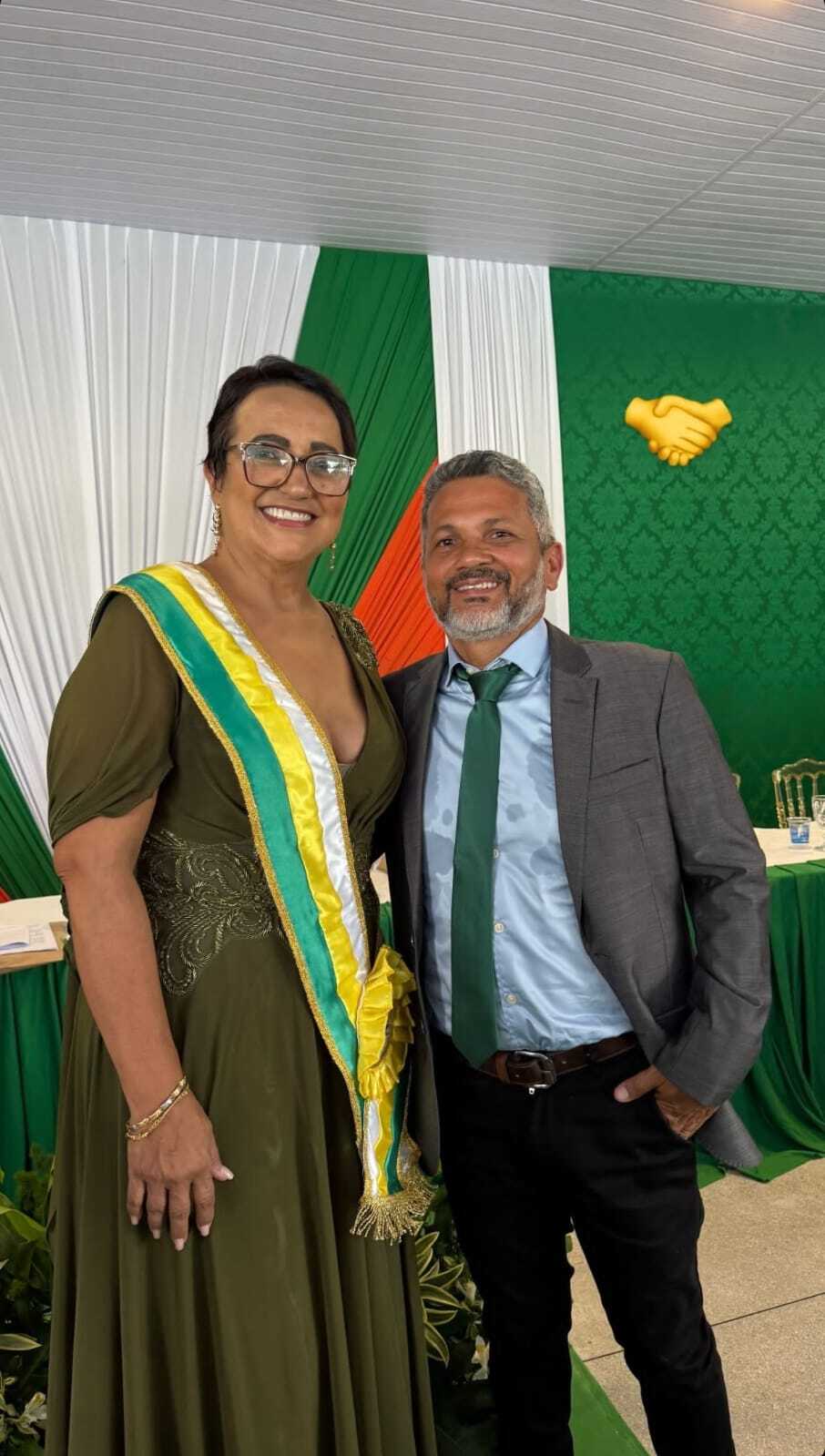 Nezita Martins toma posse para o segundo mandato com Cabiludo e vereadores em Monte Santo do Tocantins