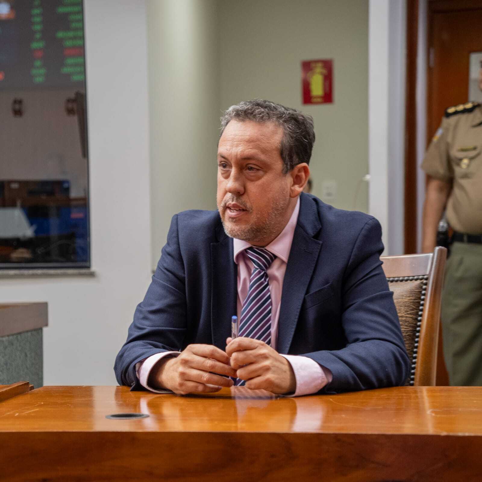 Deputado Dr. Danilo Alencar apresenta 21 matérias em sua primeira sessão ordinária na Assembleia Legislativa