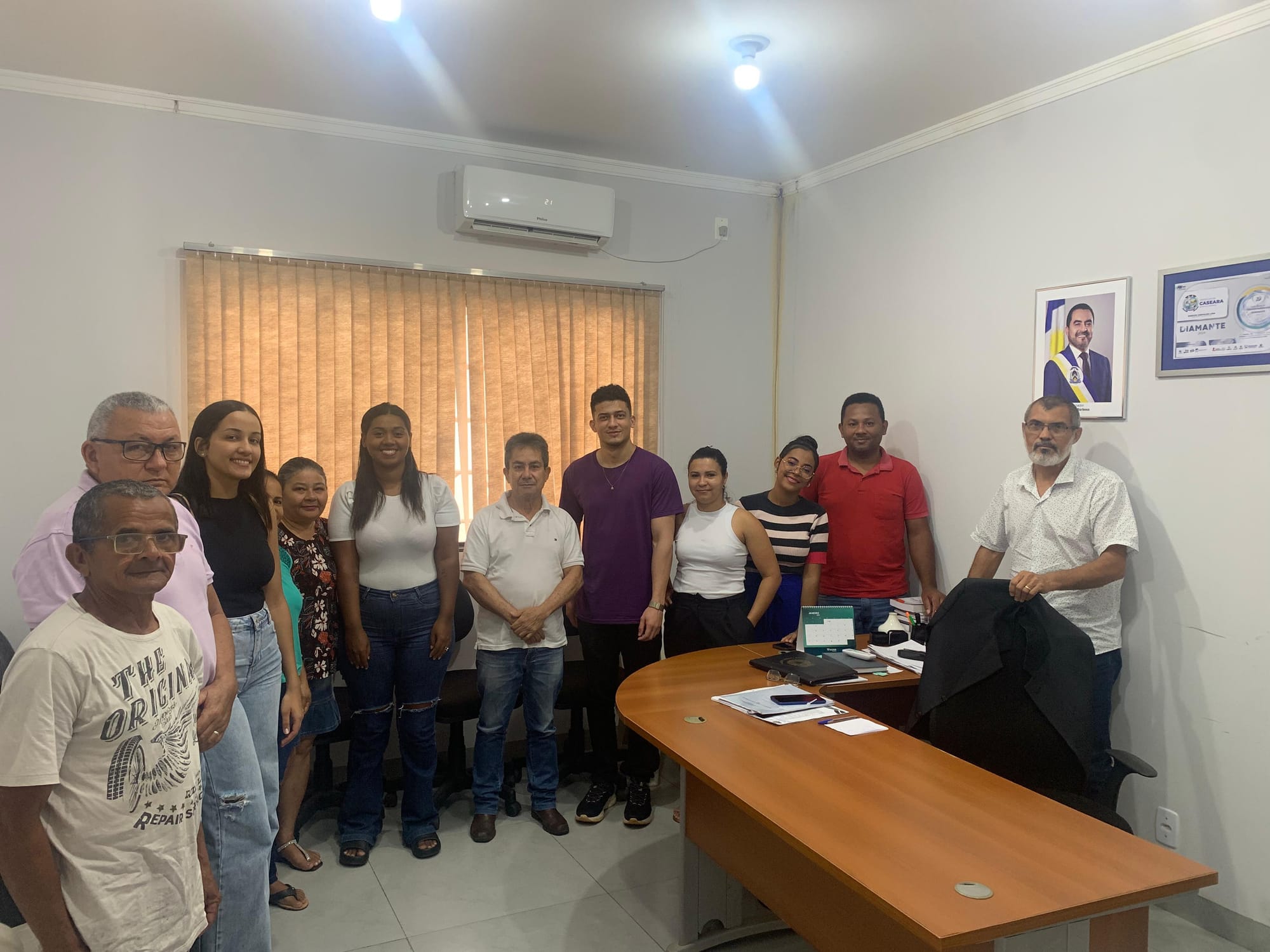 Presidente Suair Mariano faz reunião de alinhamento interno com servidores do Poder Legislativo de Caseara