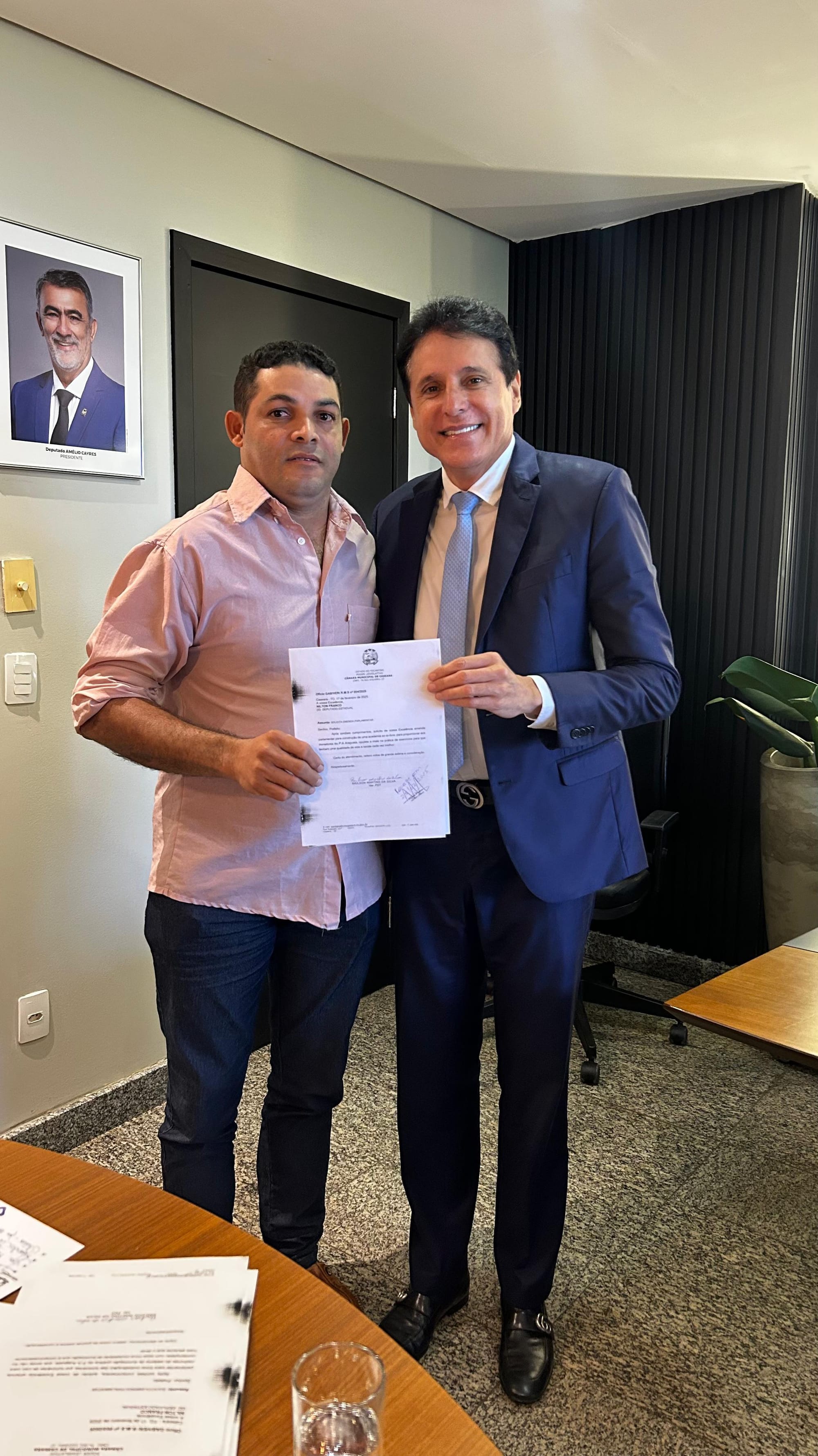 Vereador Railson do Araguaia solicita emenda parlamentar ao deputado Nilton Franco para melhorias no assentamento P.A Araguaia em Caseara