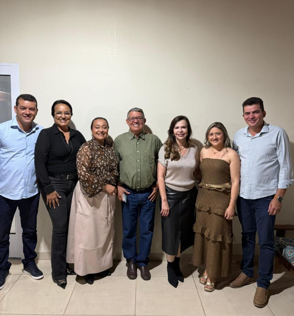 Nezita e Geciran prestigiam os 72 anos de Cristalândia que teve apresentação de Amado Batista