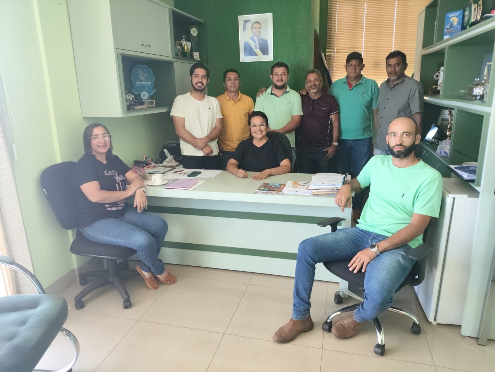 PREFEITA ENFERMEIRA NEZITA REÚNE PRIMEIRO ESCALÃO PARA BALANÇO DO SEMESTRE E PLANEJAMENTO ESTRATÉGICO EM MONTE SANTO-TO