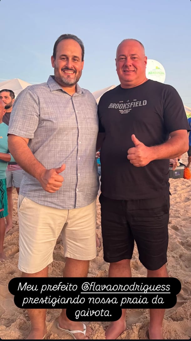 Prefeito Flávio Rodrigues prestigia temporada de veraneio na Praia da Gaivota em Araguacema