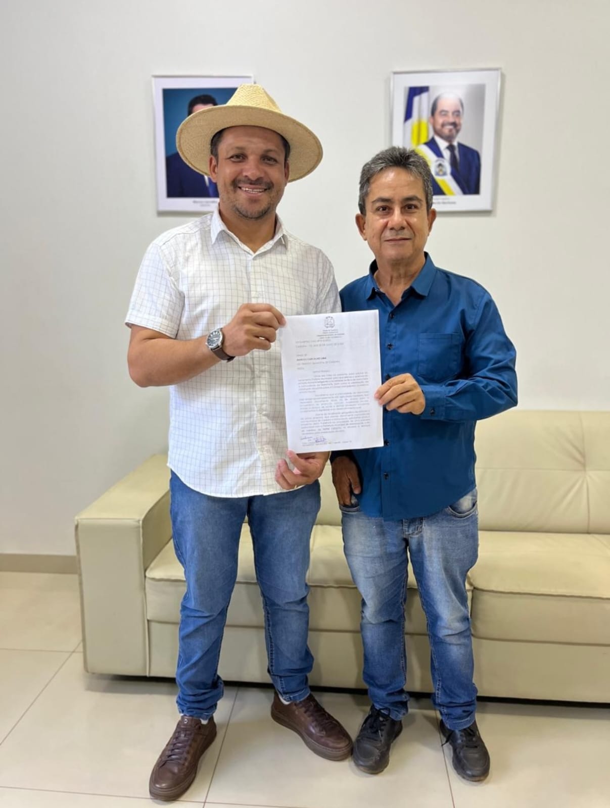 Fiscalização: Presidente Suair Mariano solicita ao Executivo de Caseara adesivagem dos veículos oficiais da Prefeitura baseado na lei 1.081