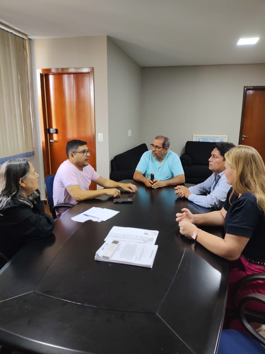 Produtores rurais e agricultores familiares discutem com a AGETO o asfaltamento da TO-442, entre Caseara e Araguacema